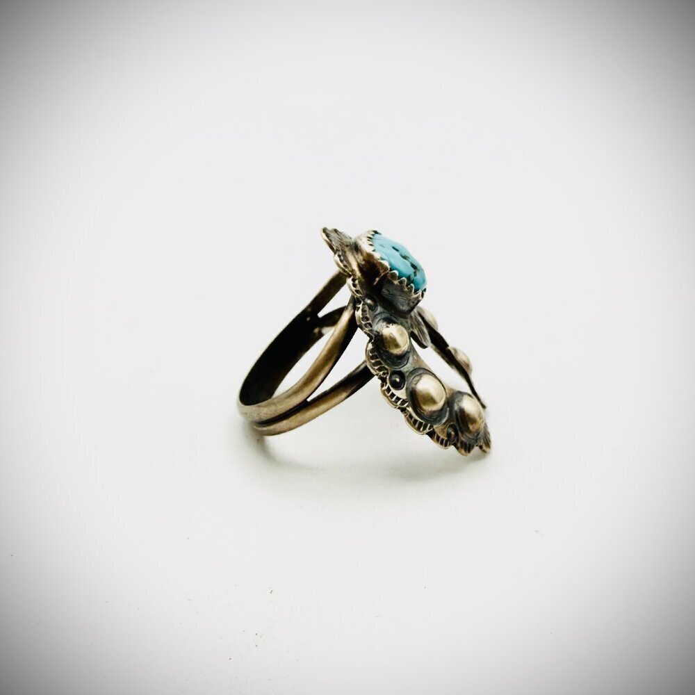 T. YAZZIE NAVAJO STERLING TURQUOISE NAJA RING SIZE 8.5 - Picture 2 of 5